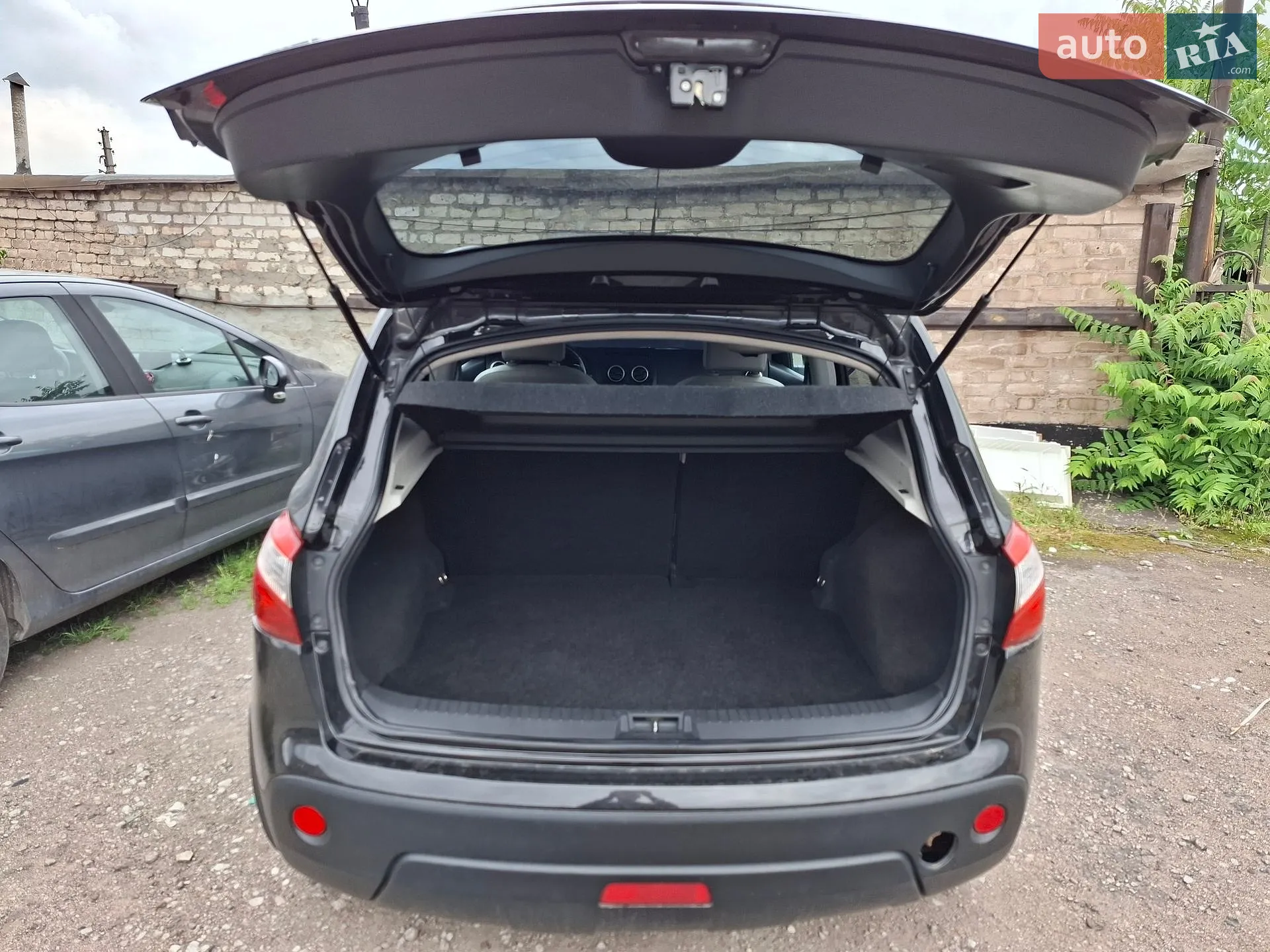 Nissan Qashqai 2011 VIN SJNFCAJ10U2227582 фото оголошення 12 з 14