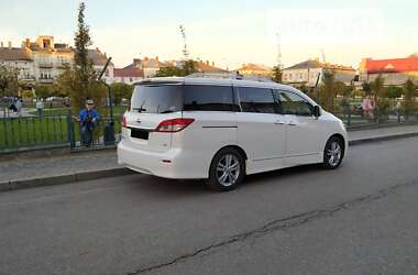 Nissan Quest  2013