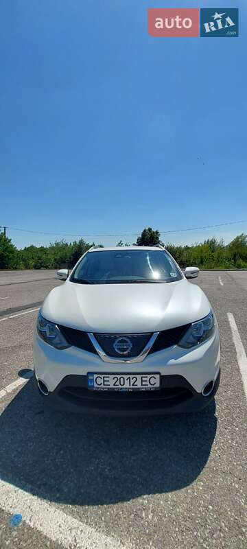 Позашляховик / Кросовер Nissan Rogue Sport