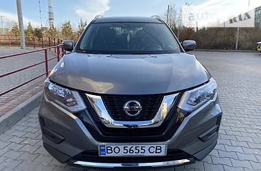 Nissan Rogue SV  2018