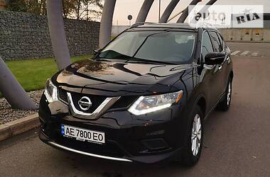 Nissan Rogue SV 4x4 2015