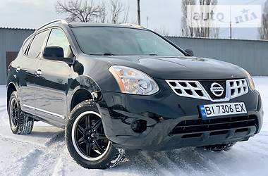 Nissan Rogue  2011