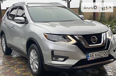 Nissan Rogue SVawd  2017