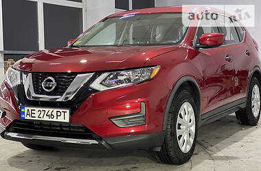 Nissan Rogue  2016