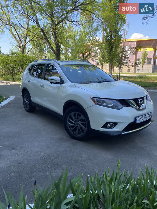 Позашляховик / Кросовер Nissan Rogue