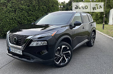 Nissan Rogue  2021