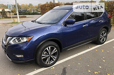 Nissan Rogue sv  2019