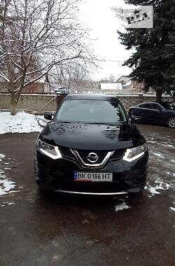 Nissan Rogue  2014