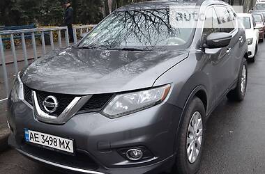 Nissan Rogue  2015