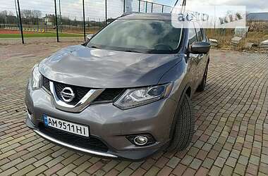 Nissan Rogue  2015