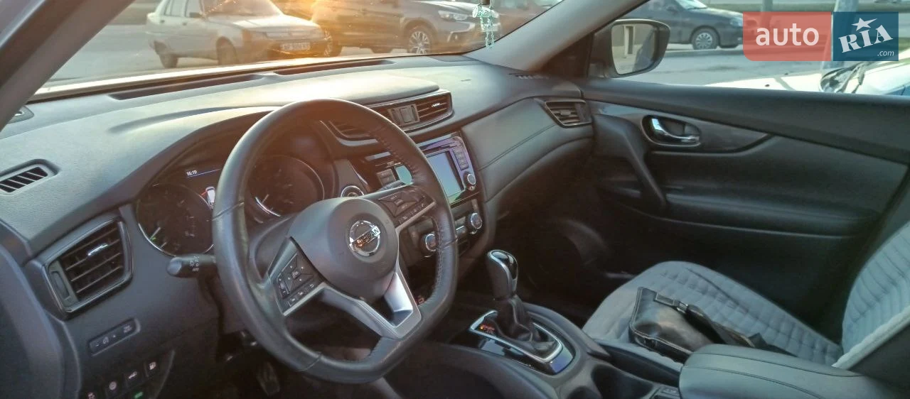 2019 Nissan Rogue - мініатюра 4