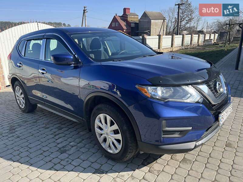 Внедорожник / Кроссовер Nissan Rogue