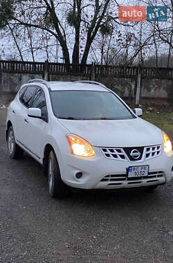 Nissan Rogue  2012