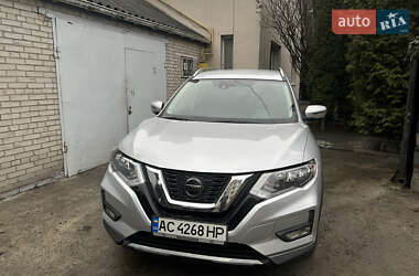 Nissan Rogue  2020