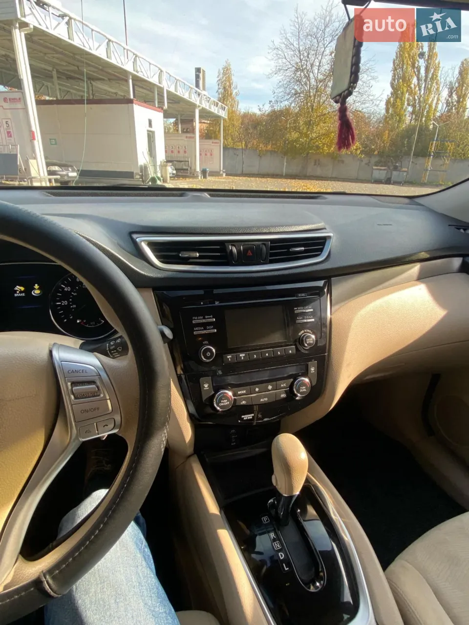2015 Nissan Rogue - мініатюра 4