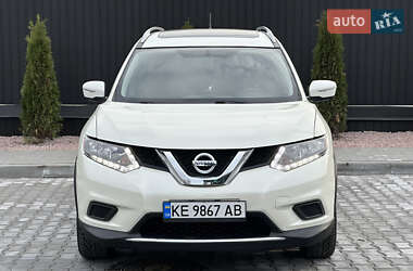 Nissan Rogue  2015