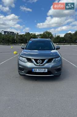 Nissan Rogue  2015