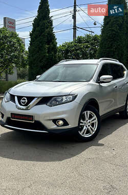 Nissan Rogue  2015
