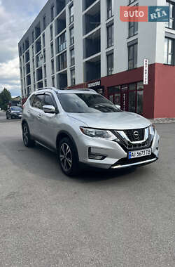 Nissan Rogue  2020
