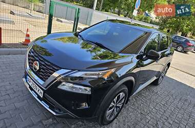 Nissan Rogue  2021
