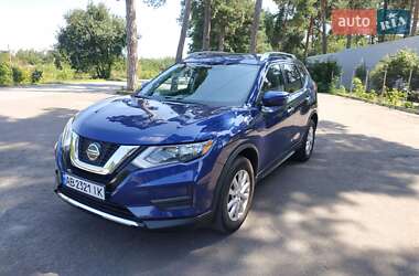 Nissan Rogue  2020