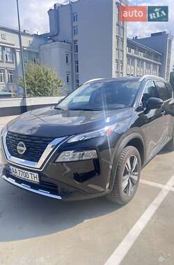 Nissan Rogue  2022
