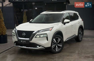 Nissan Rogue  2022