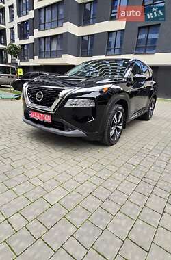 Nissan Rogue  2020