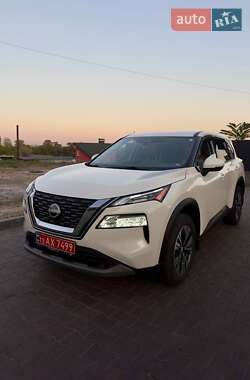 Nissan Rogue  2021
