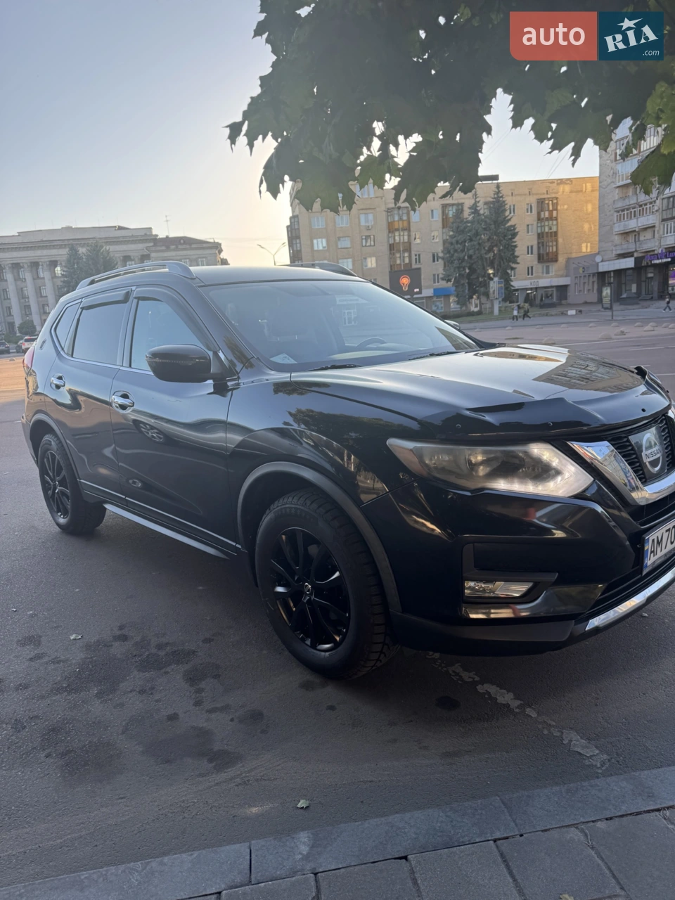 2017 Nissan Rogue - мініатюра 2