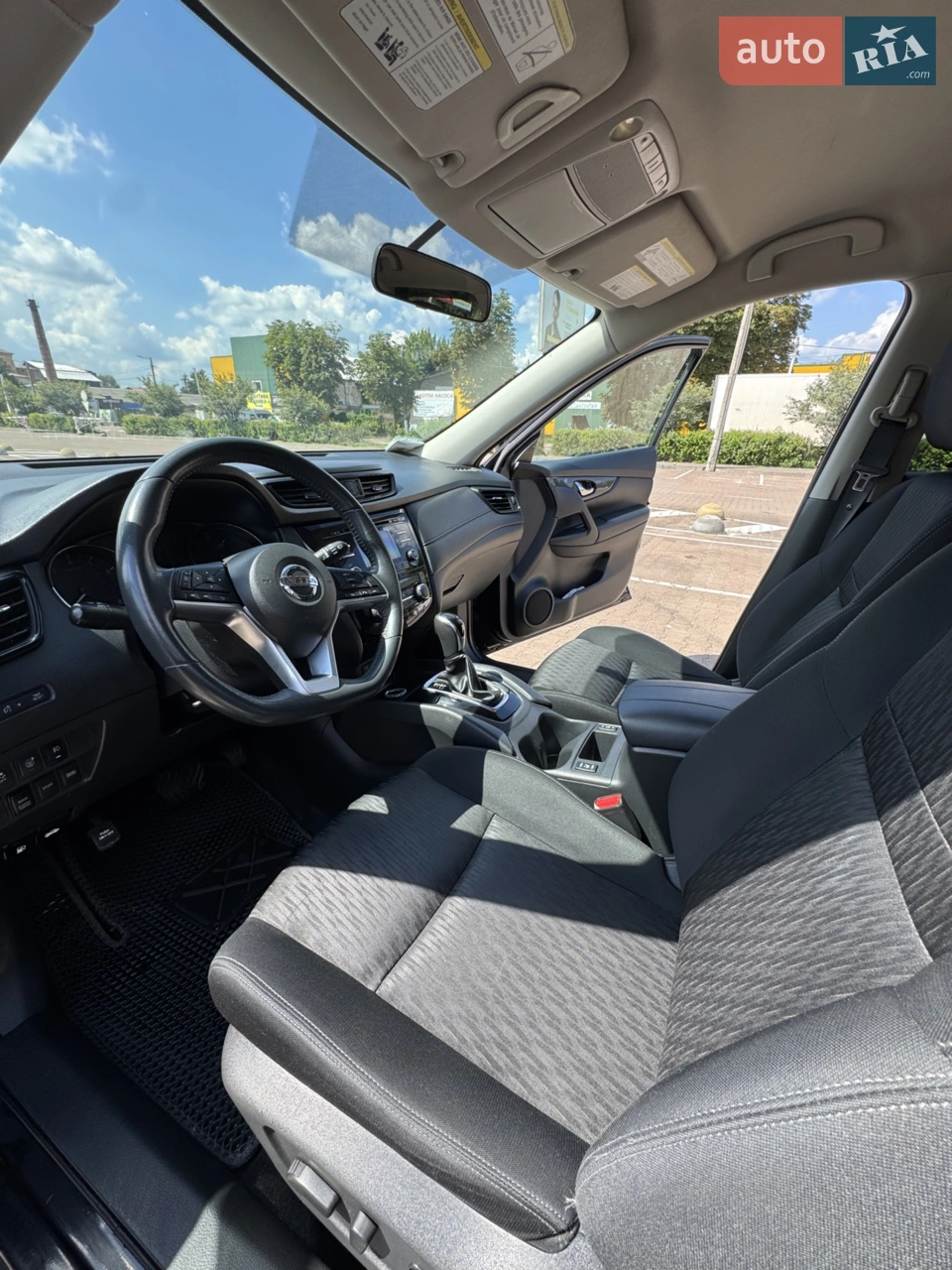 2017 Nissan Rogue - мініатюра 4