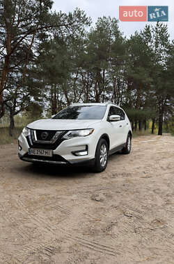 Nissan Rogue  2019