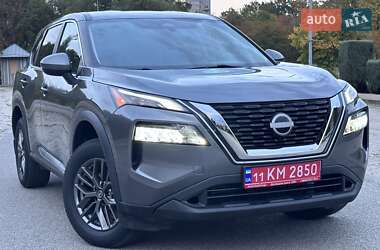 Nissan Rogue  2021