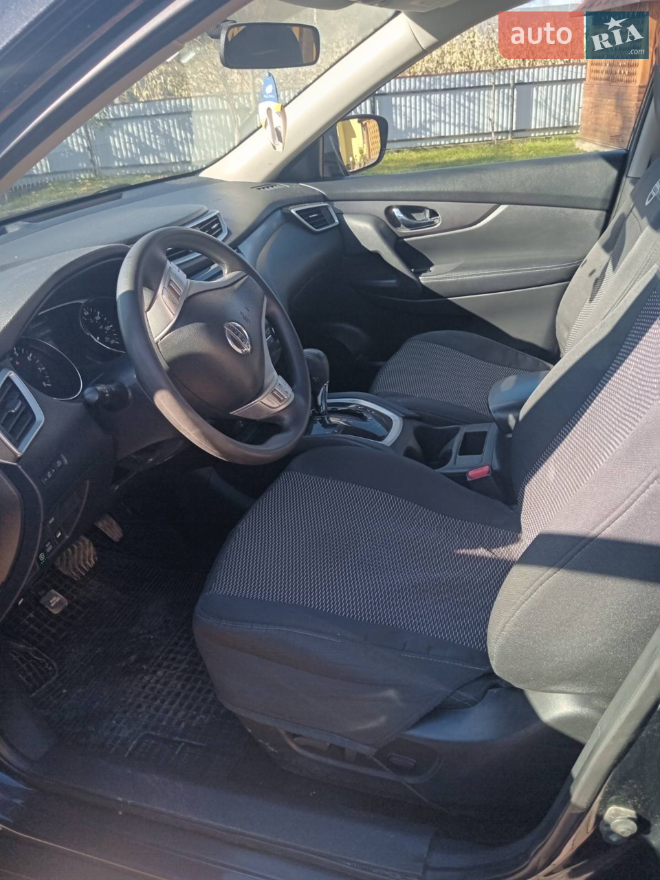 2015 Nissan Rogue - мініатюра 2