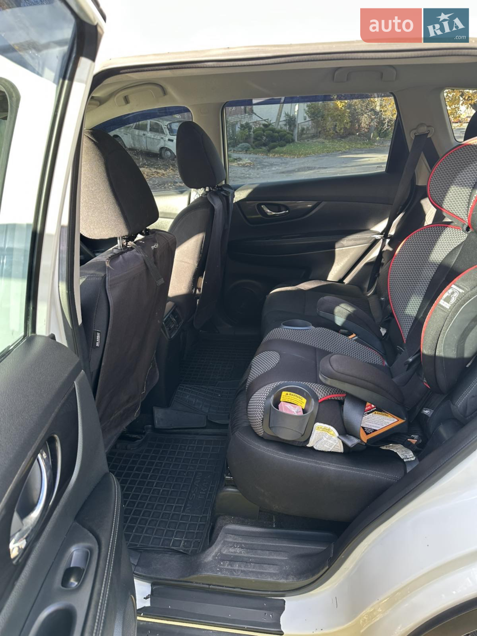 2017 Nissan Rogue - мініатюра 4
