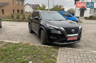 Nissan Rogue  2021