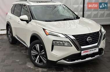 Nissan Rogue  2022