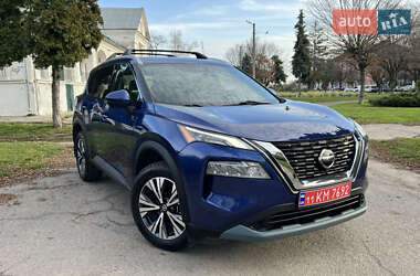 Nissan Rogue  2021