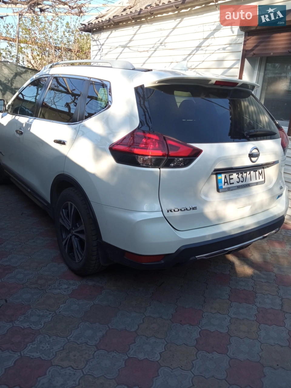 2017 Nissan Rogue - мініатюра 2
