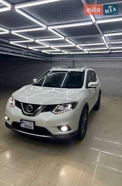 Nissan Rogue  2015