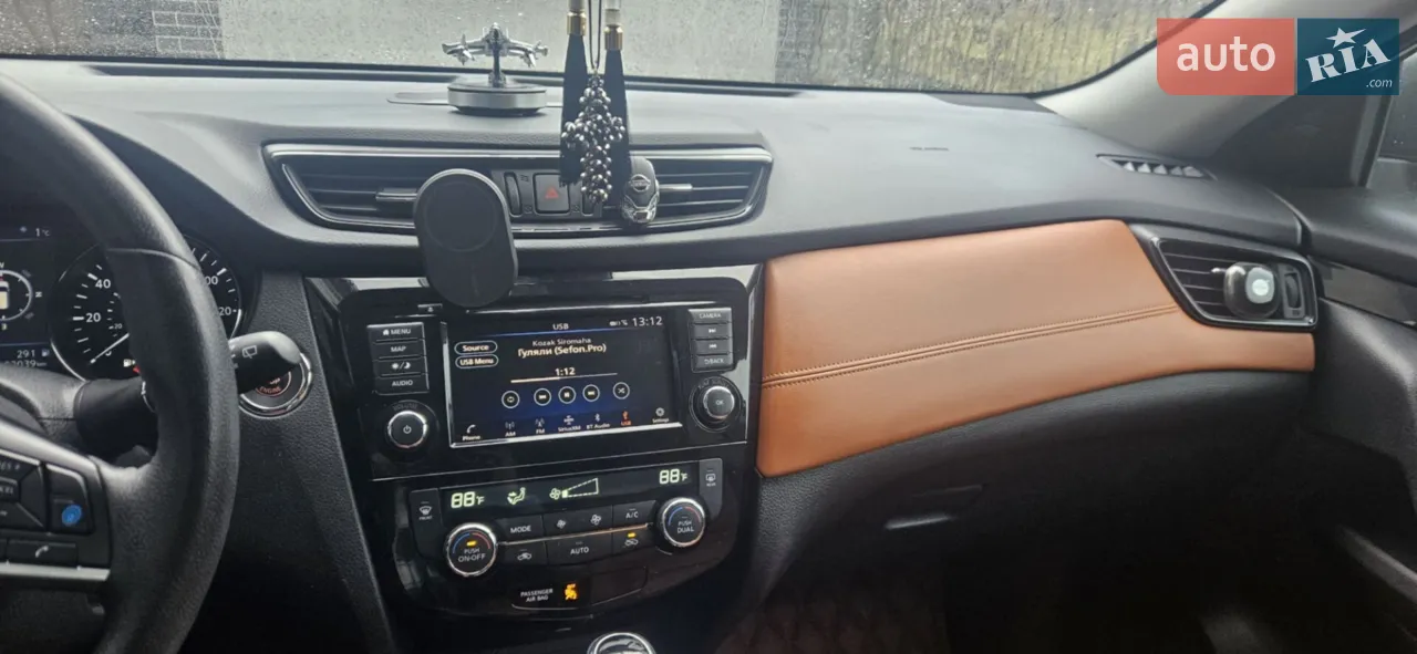 2018 Nissan Rogue - мініатюра 2