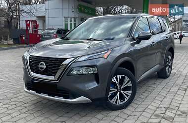 Nissan Rogue  2021