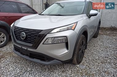 Nissan Rogue  2021