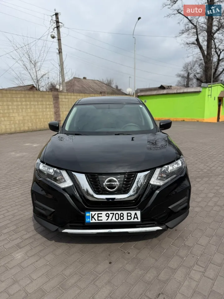 2017 Nissan Rogue - фото 1