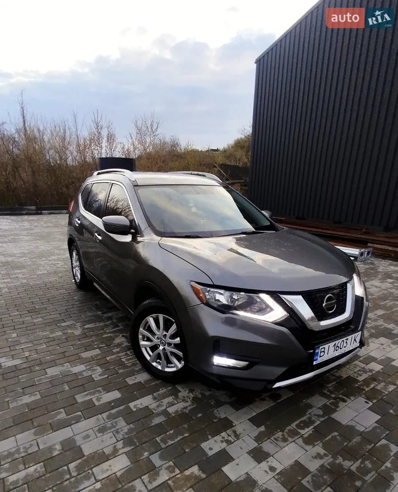 2017 Nissan Rogue - фото 1