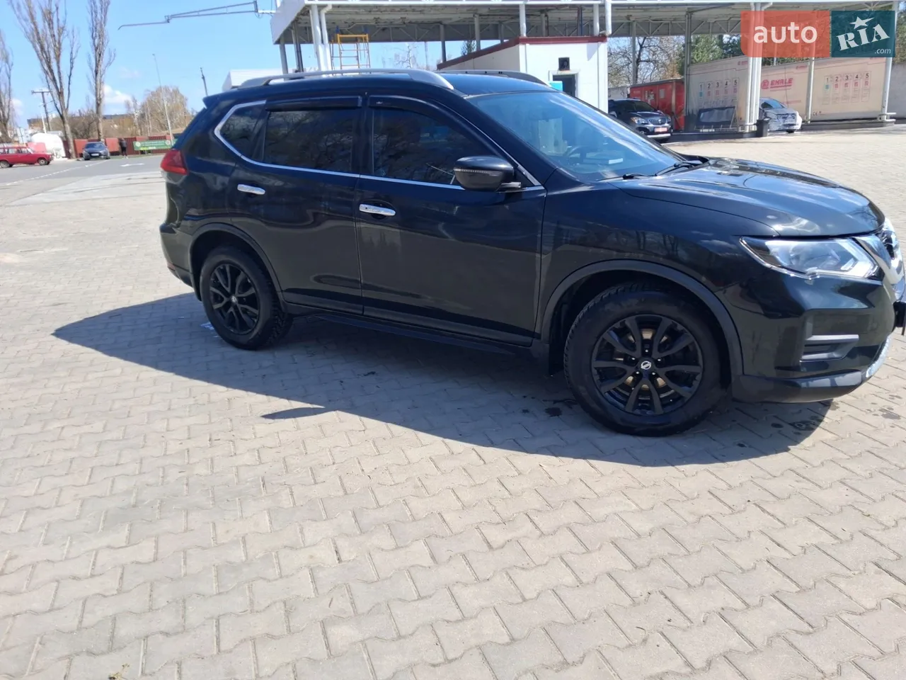 2017 Nissan Rogue - мініатюра 2