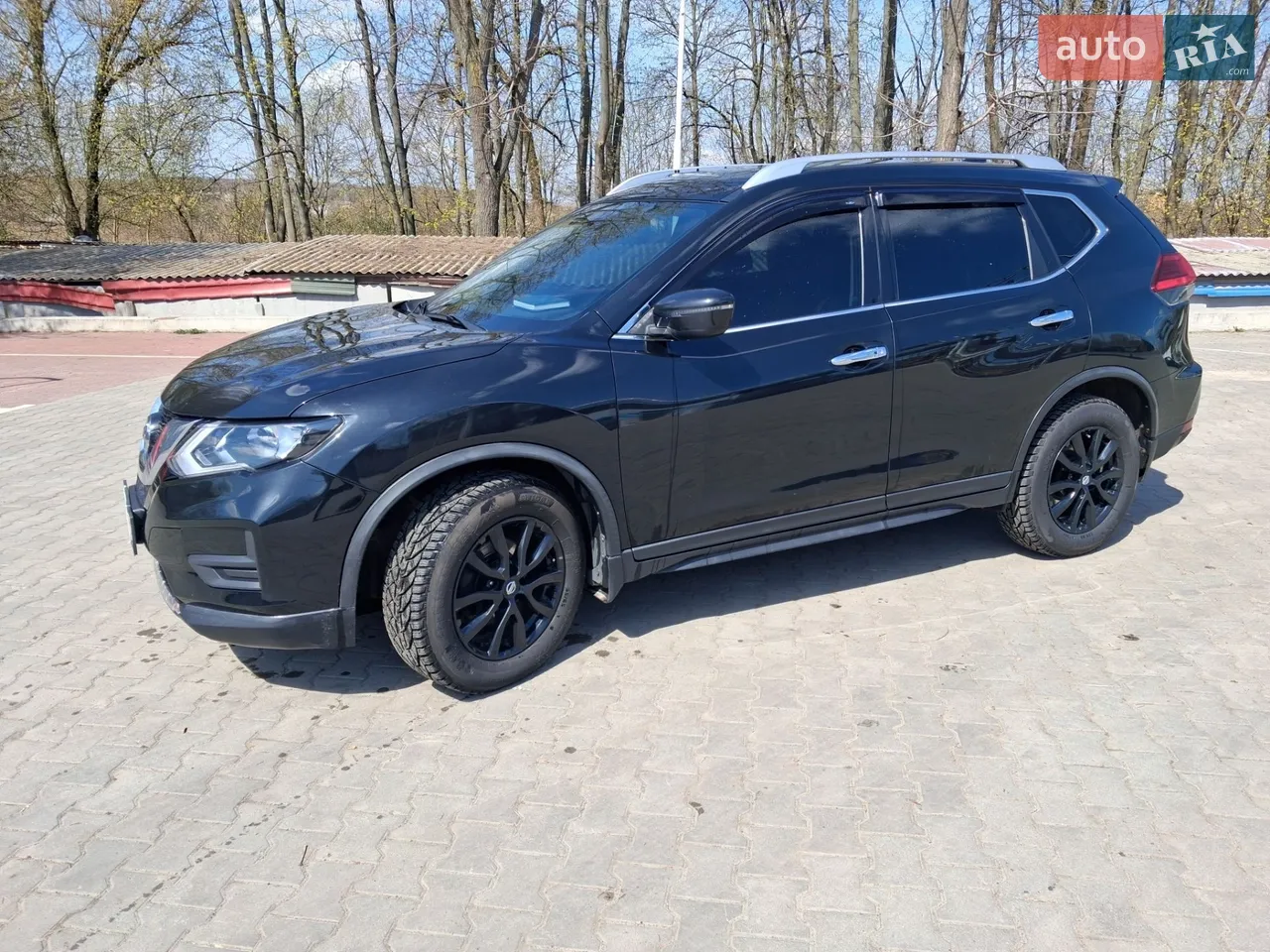 2017 Nissan Rogue - фото 1