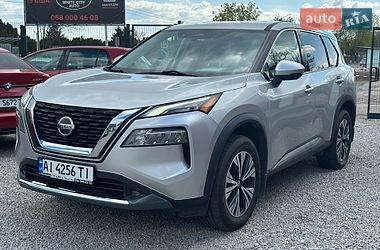 Nissan Rogue  2021