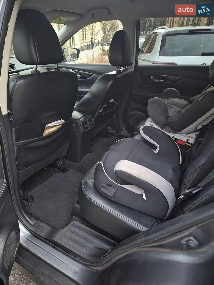 2017 Nissan Rogue - мініатюра 2