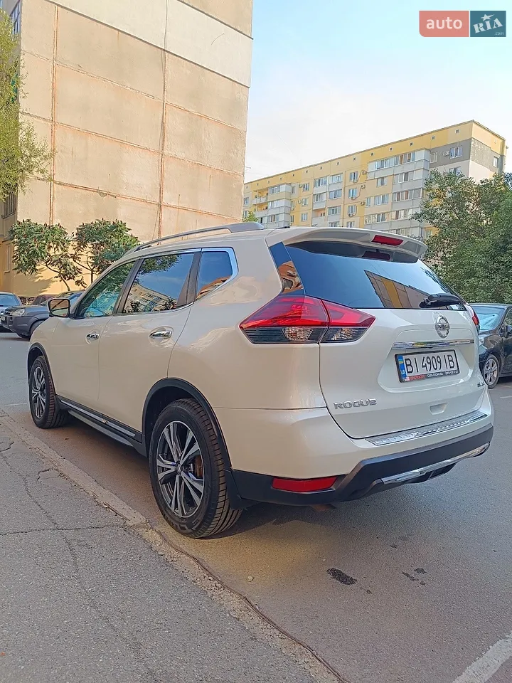 2017 Nissan Rogue - мініатюра 4